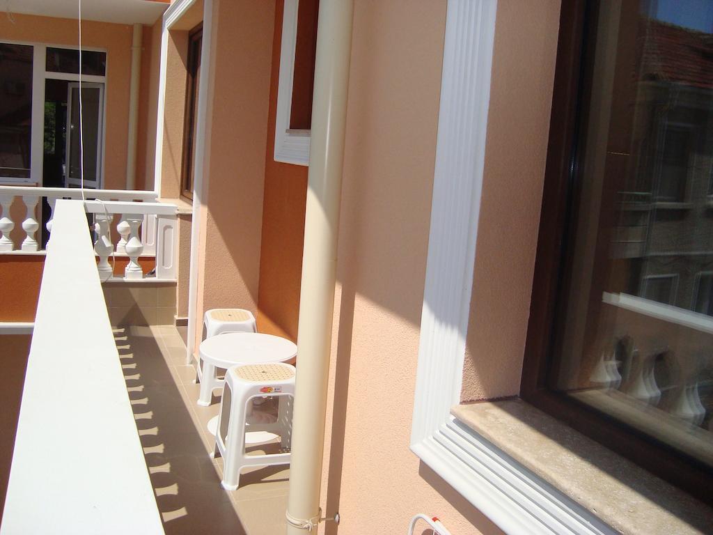 Marinela Apartments Pomorie Phòng bức ảnh